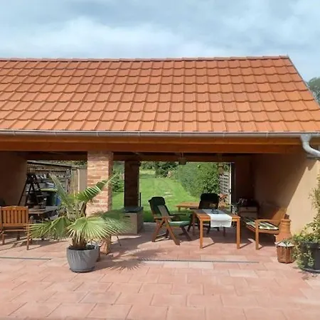 Ferienwohnung Im Idyllischen Ziesar アパート *